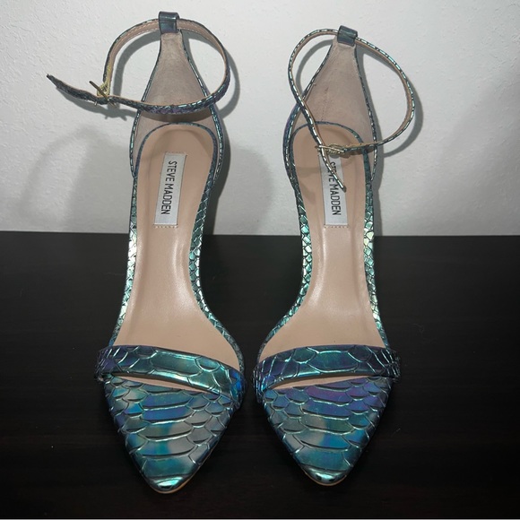 Steve Madden Turquoise Heels - Picture 2 of 5